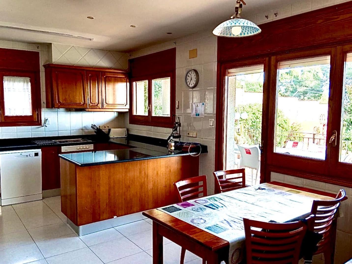 Вилла Preciosa Casa 2000 M2 Piscina Mar Barbacoa Felicidad Санта-Сусанна Экстерьер фото