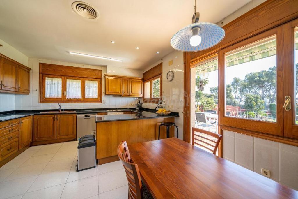 Вилла Preciosa Casa 2000 M2 Piscina Mar Barbacoa Felicidad Санта-Сусанна Экстерьер фото